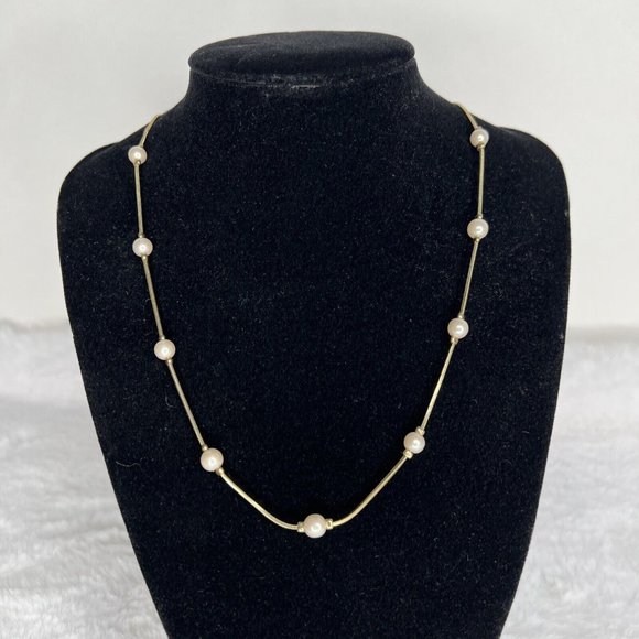 Vintage Trifari Chain W/Bead Necklace Gold Tone White Beads - Picture 2 of 8